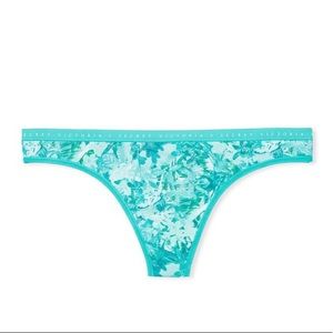 NWT Victoria’s Secret Thong Panty